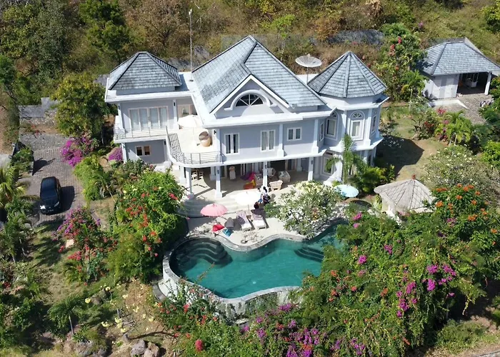 Villa Reva Bali Temukus